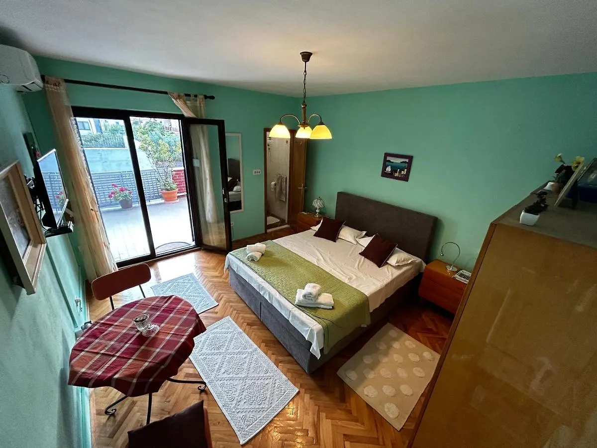 Soba Za Odmor Nika Otel Kastela